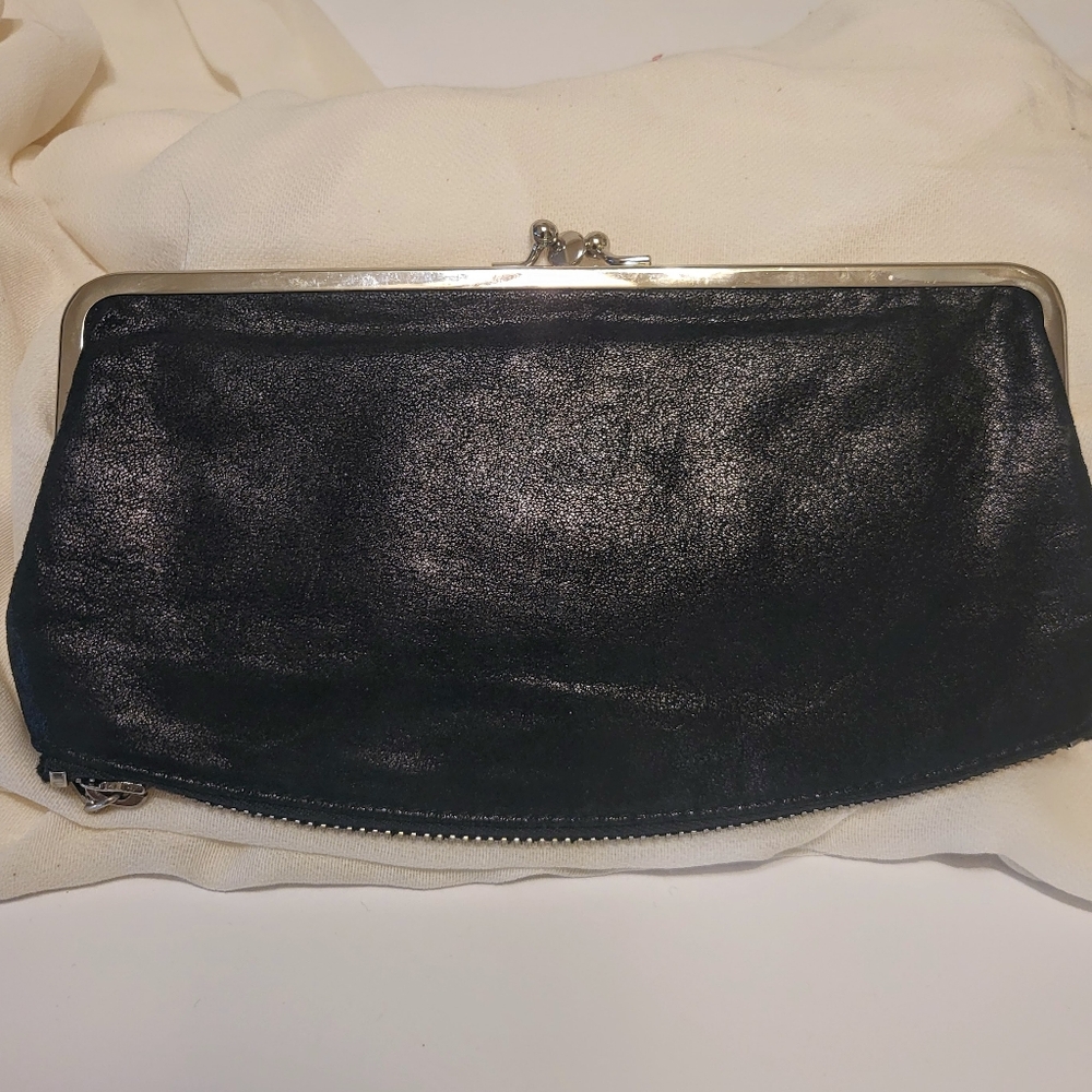 Hobo medium size clutch bag with zipper bottom